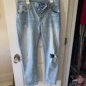 LEVI STRAUSS vintage mid rise jeans!